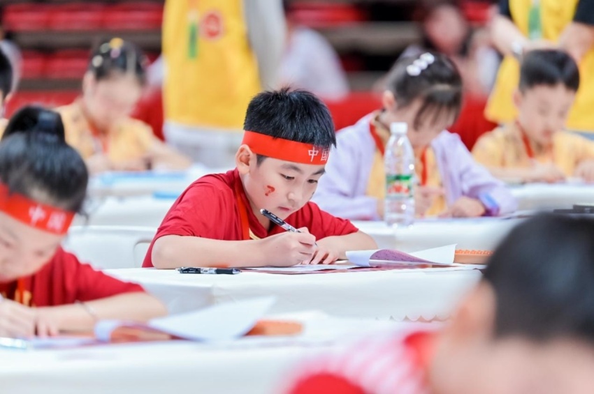算珠凝文脉 智启少年时——第七届“指尖上的智慧”青少年珠算文化非遗美育大会成都站圆满落幕(图6)