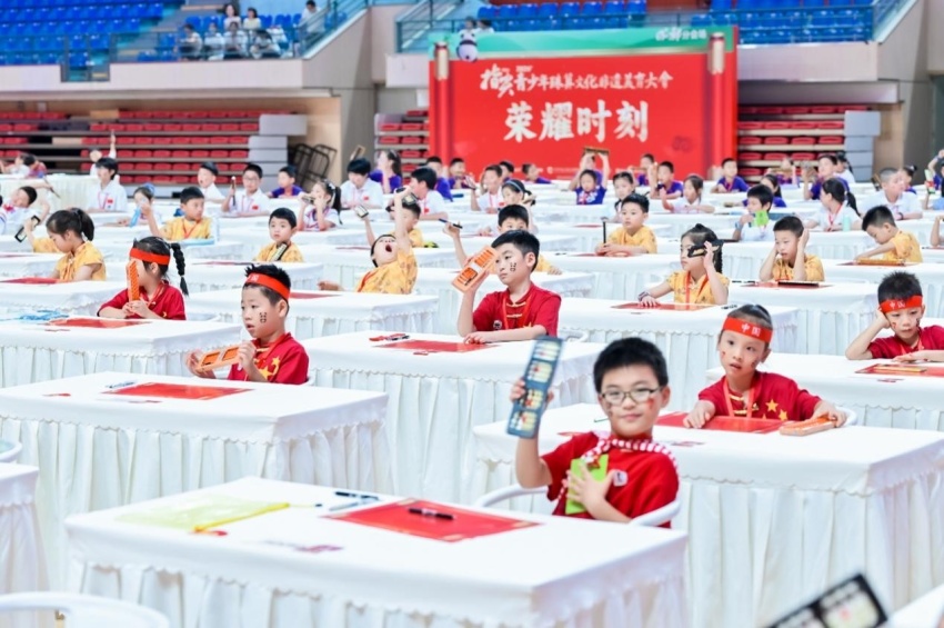 算珠凝文脉 智启少年时——第七届“指尖上的智慧”青少年珠算文化非遗美育大会成都站圆满落幕(图11)
