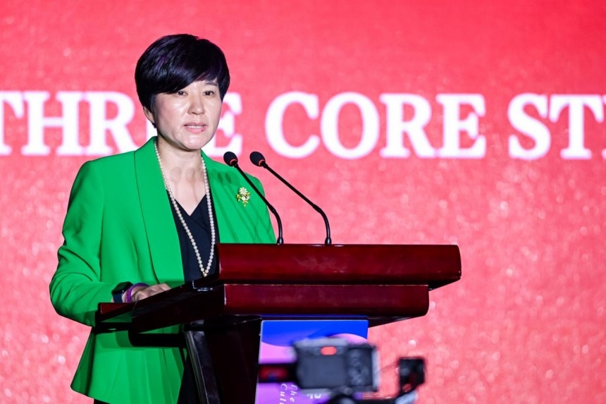 “文明的交响・多国传统服饰精品展”精彩亮相第九届北京红桥国际珍珠文化节(图3)