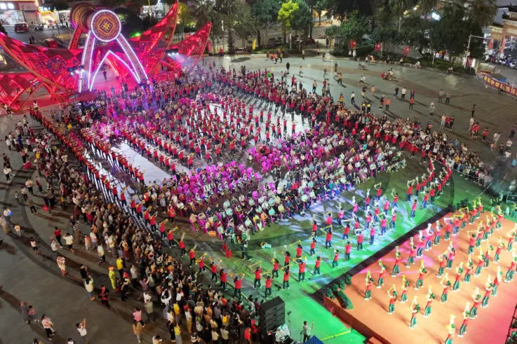 天下来宾，来者上宾【铸牢中华民族共同体意识 创建全国民族团结进步示范市来宾纪实】(图2)