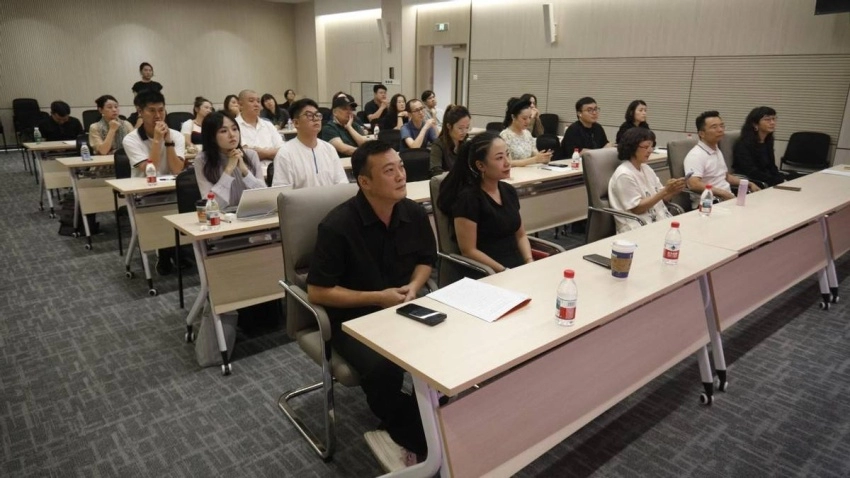 2026香港演艺博览内地演艺项目征集及专题交流活动(深圳专场)成功举办 (图2) 2026香港演艺博览内地演艺项目征集及专题交流活动(深圳专场)成功举办 (图2)