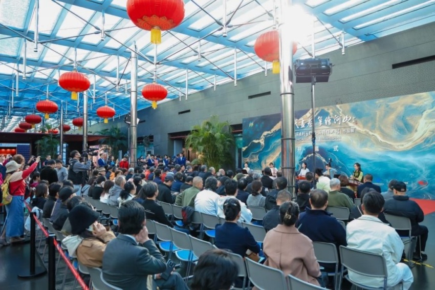 “时代画卷 笔绘河山”美丽中国系列主题绘画创作工程作品展在国家大剧院启幕